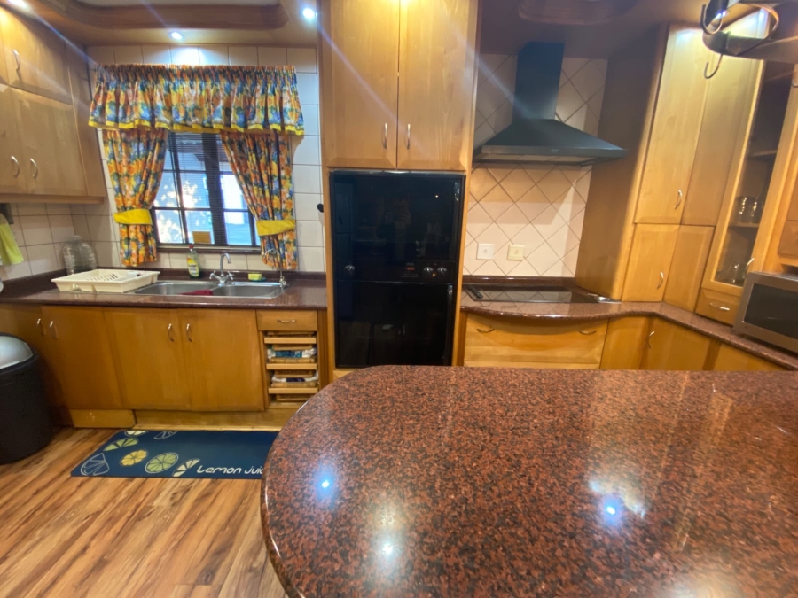 3 Bedroom Property for Sale in Protea Park North West